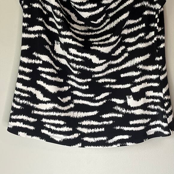 Calvin Klein Black & White Tank Top Size Large - Picture 9 of 11